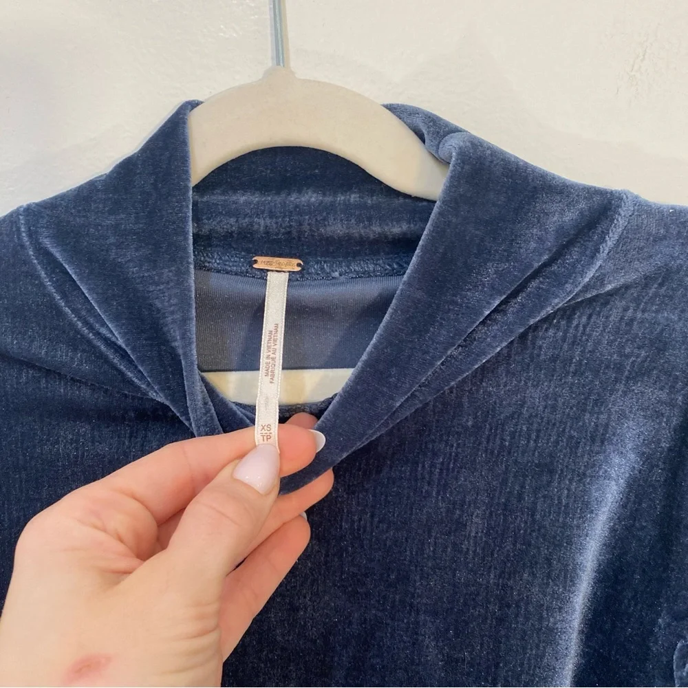 Free People Claudia‎ Velvet Mock Neck Top